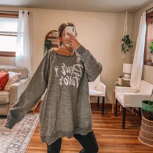 Wild fox Pour Favor wine gray crewneck sweater